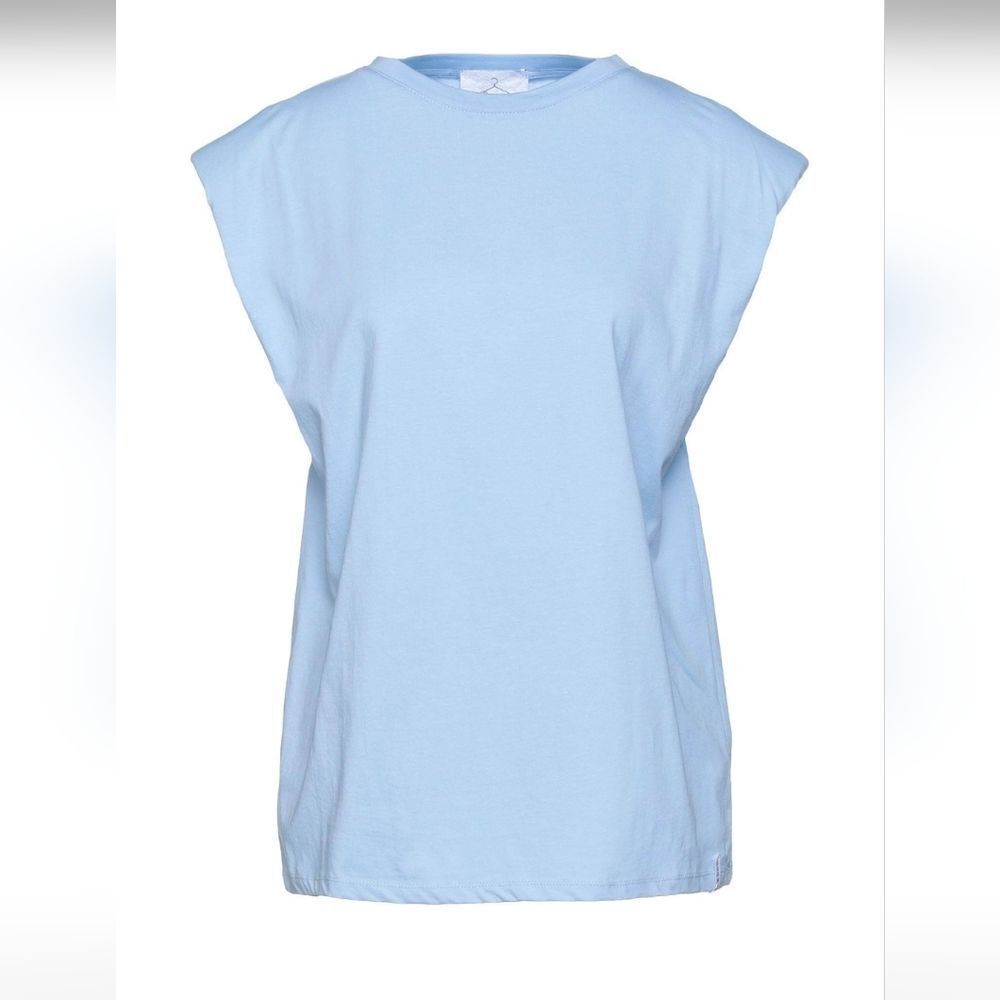 NWT Berna padded Shoulder top M